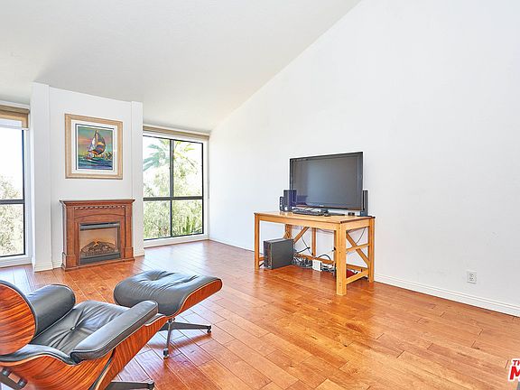 4th image of 4225 Via Arbolada Unit 573