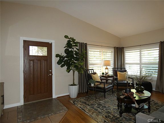 4th image of 1032 Ardmore Cir