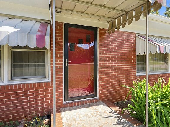 5th image of 6909 Holly Springs Rd