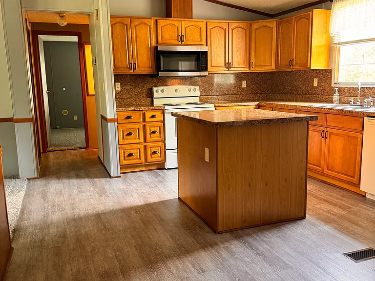 103 Johnson Ferry Ln — Photo 7
