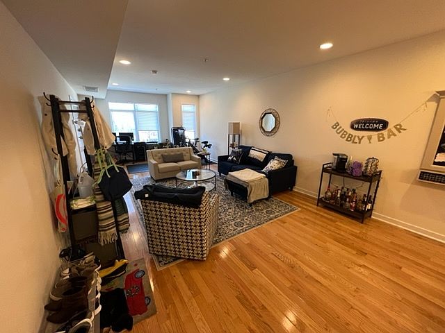 1st image of 815-17 N Uber St #10720917
