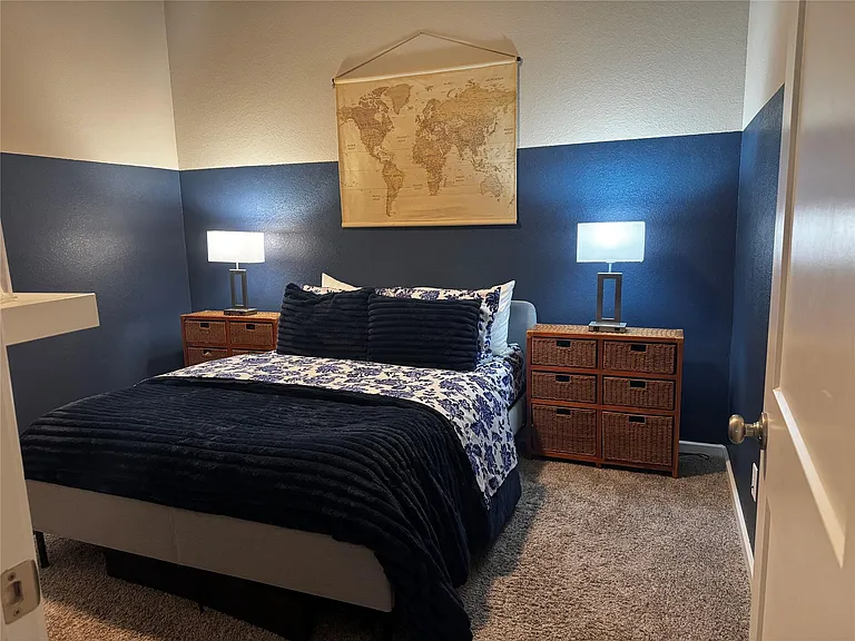 4594 Silver Moon Dr — Photo 2