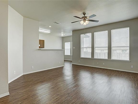 2nd image of 2824 Southampton Way APT A