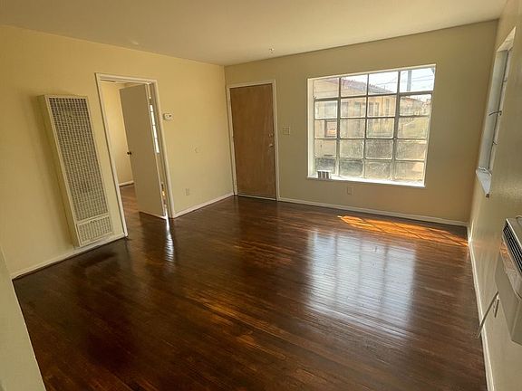 2nd image of 105 Eye St #B