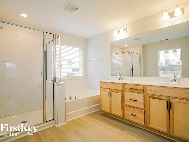 411 Windy Farm Dr — Photo 13