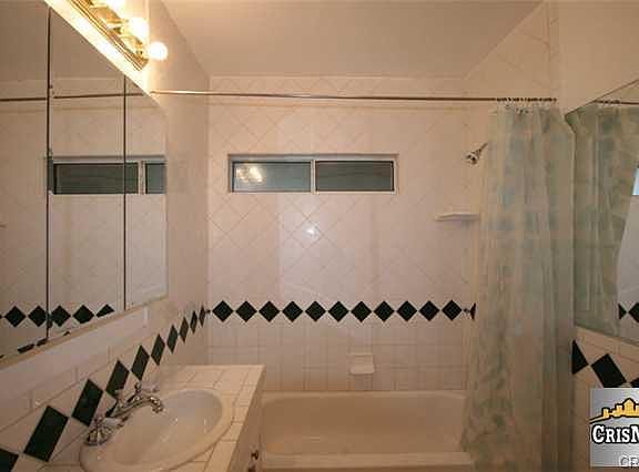 5th image of 8062 Sepulveda Blvd