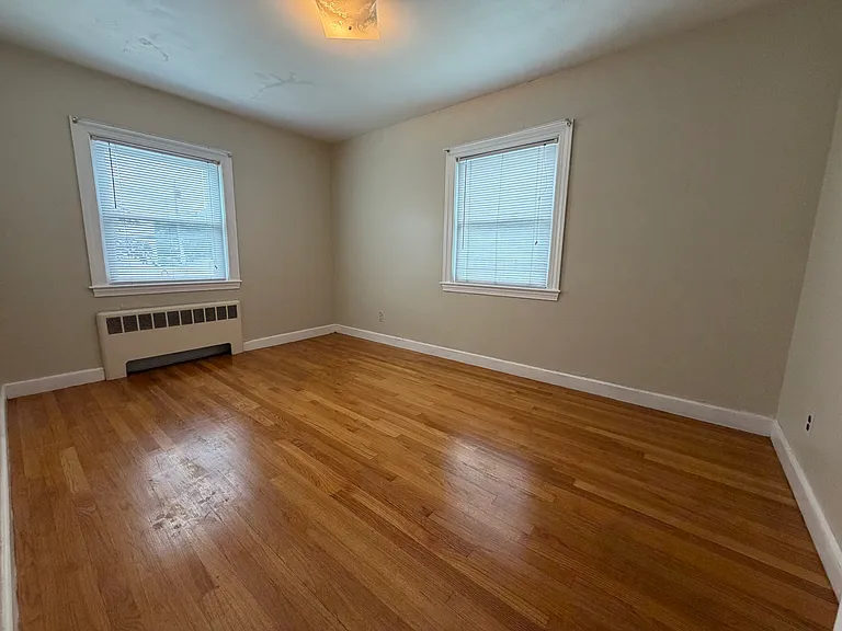 35 Rose Ave #35 — Photo 12