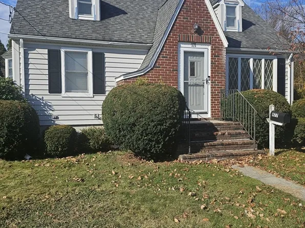 977 W Boylston St, Worcester, MA 01606