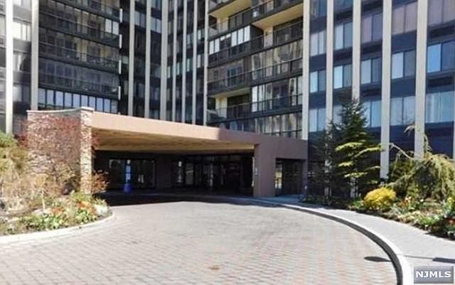 2nd image of 300 Winston Dr APT 3004
