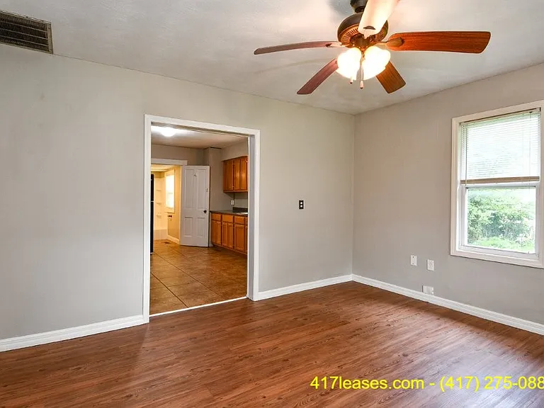 2944 W Page St — Photo 8