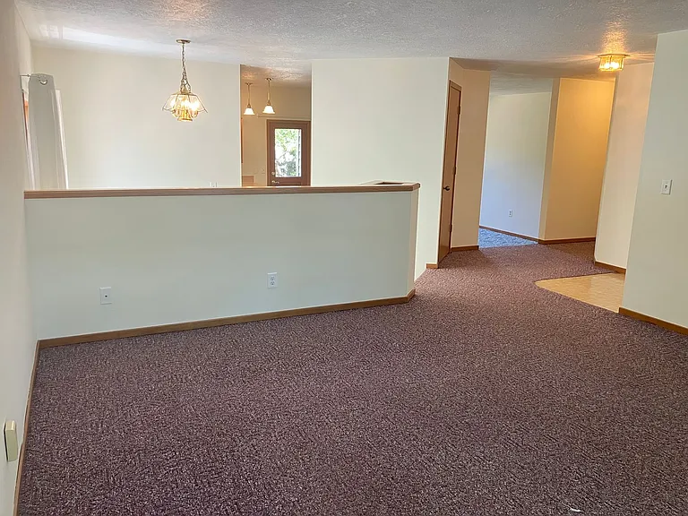 1325 Elser Dr SE — Photo 6