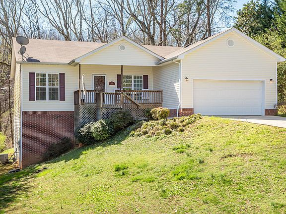 3rd image of 506 Ethyelyn Ln