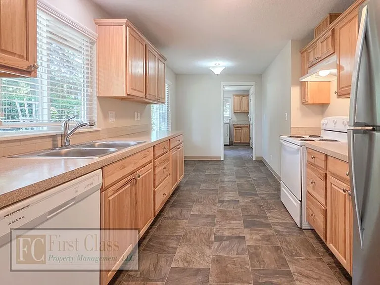 17640 SW Shaw St — Photo 6