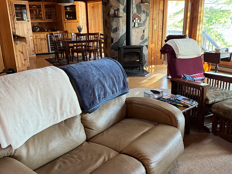 White Pine Trl — Photo 2
