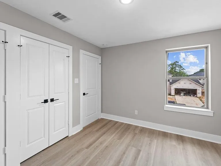 2615 Liguria Ln — Photo 22