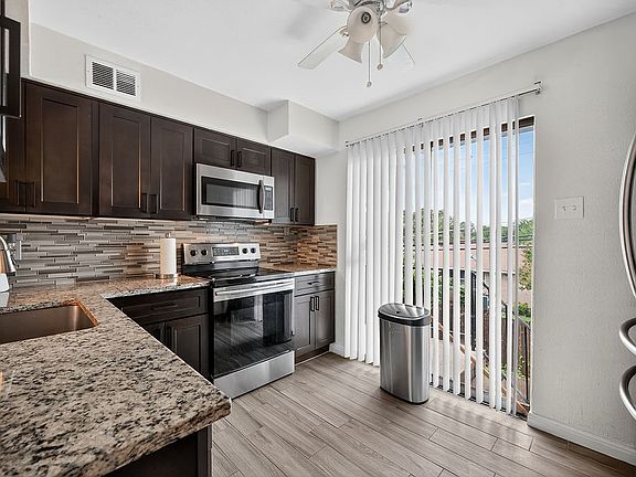 4th image of 3609 Parkridge Dr #204