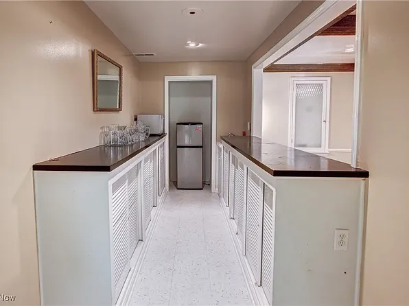 18220 Parkland Dr, Shaker Heights, OH 44122