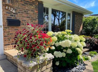 4526 W Howdy Ln, Alsip, IL 60803