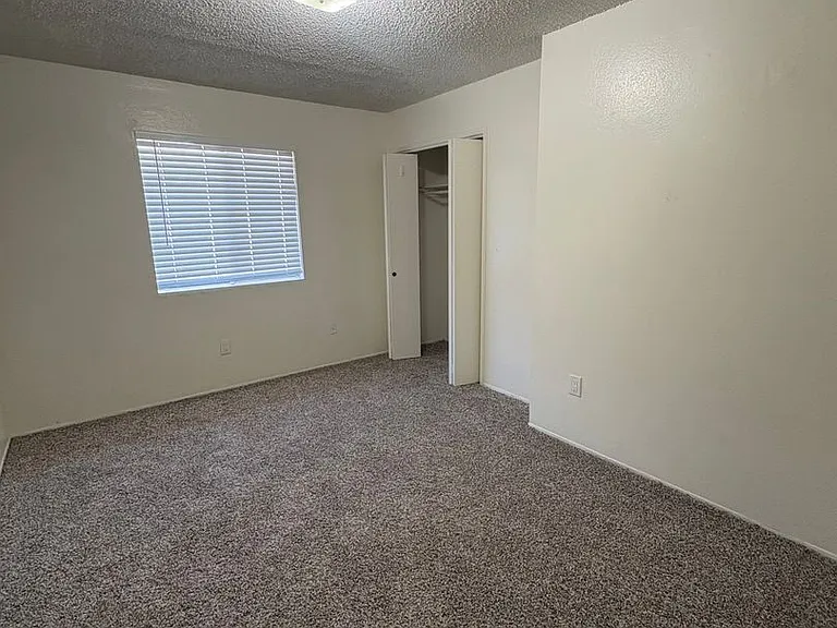 M13- 2820 N. Halfmoon Dr. — Photo 7