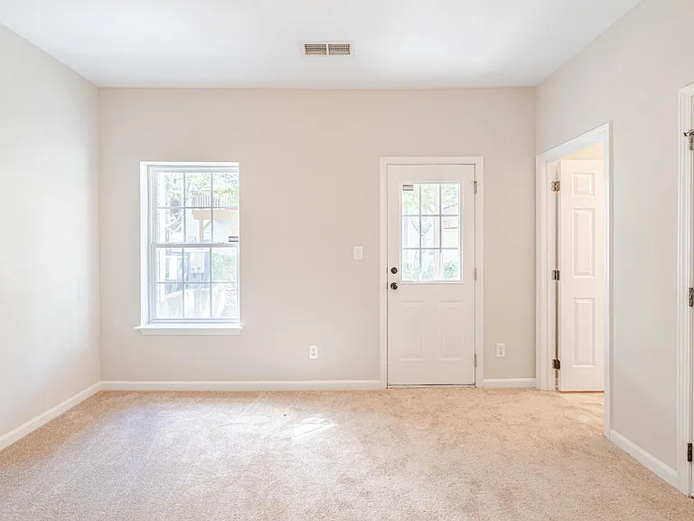 14106 Winford Ln — Photo 40