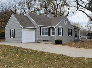 8815 W 79th St, Overland Park, KS 66204