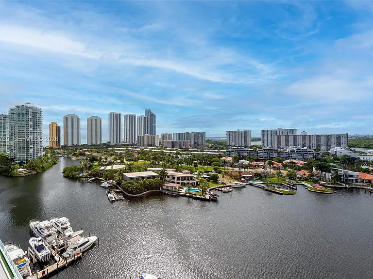 400 Sunny Isles Blvd #1518 — Photo 4
