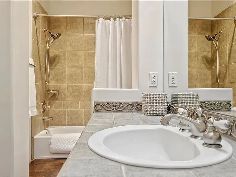 855 Camino Francisca — Photo 13