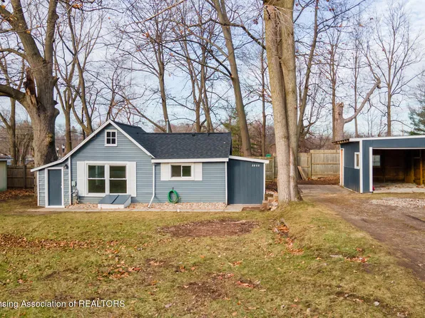 3800 Cooley Dr, Lansing, MI 48911