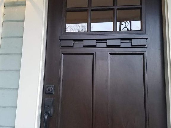 2nd image of 391 Beach St