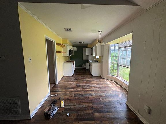 4th image of 666 Overbluff St