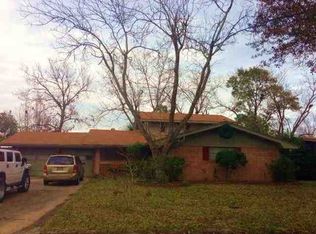 3230 Eugenia Ln, Groves, TX 77619
