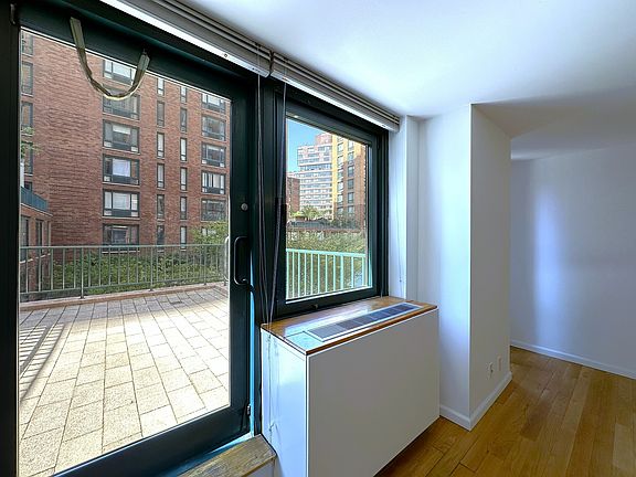 4th image of 1 Irving Pl APT G8k