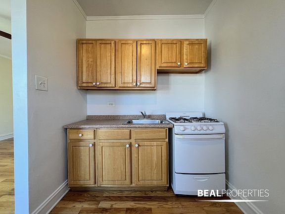 5th image of 4851 N Damen Ave #4851215
