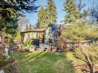 11821 SE Yamhill St, Portland, OR 97216