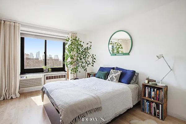 Sold by Town Residential | media 8