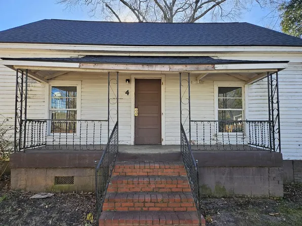 4 Beattie St, Laurens, SC 29360