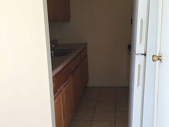 5th image of 506 Tinton Ave APT 7S