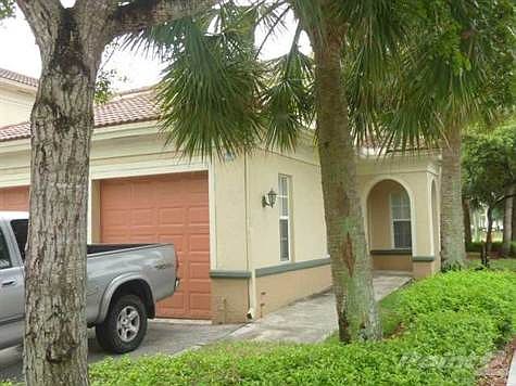 1st image of 2424 Centergate Dr APT 109