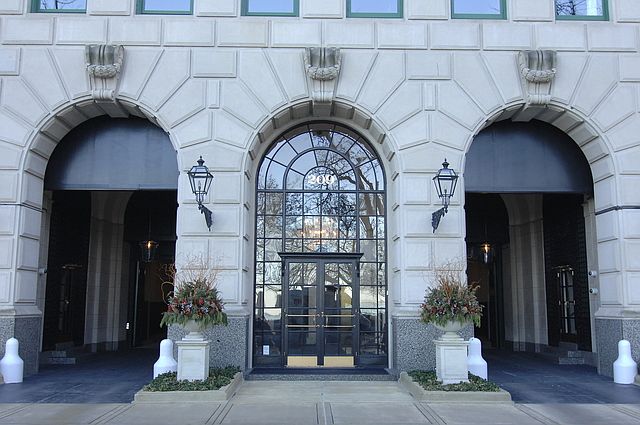 1st image of 209 E Lake Shore Dr #4E