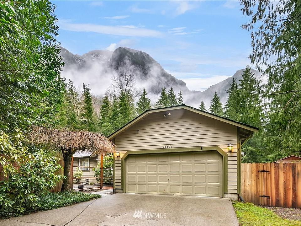 1st image of 44421 SE 78th Pl
