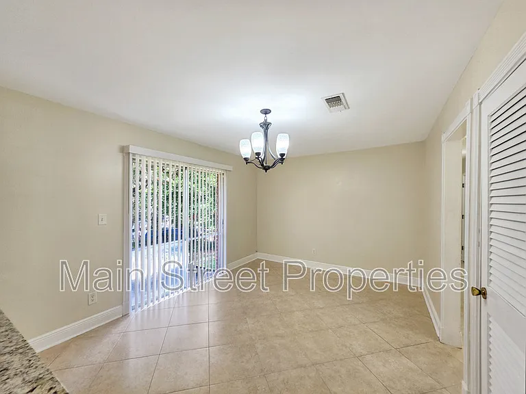 4547 Marseille Dr — Photo 4