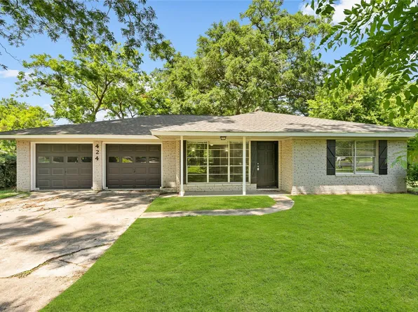 424 Southern Oaks Dr, Lake Jackson, TX 77566