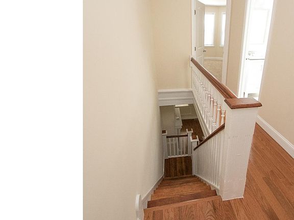 5th image of 2348 E Allegheny Ave