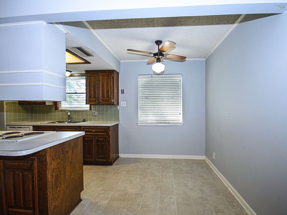 1st image of 1018 Patricia Dr