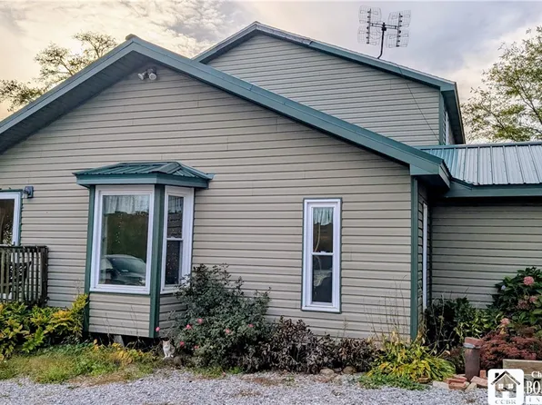 8860 Belson Rd, Ripley, NY 14775