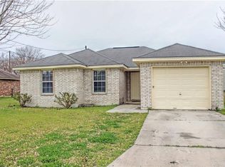 1305 Monte Vista Dr, Lockhart, TX 78644
