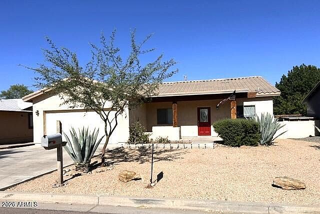 1st image of 885 N Poppy Street