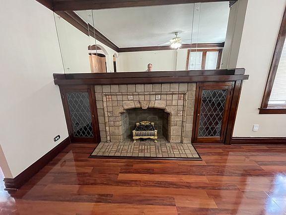 4th image of 3659 S Seeley Ave #1