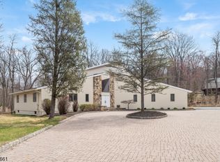 586 Stangle Rd, Martinsville, NJ