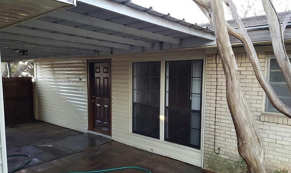 1st image of 2528 Oates Dr